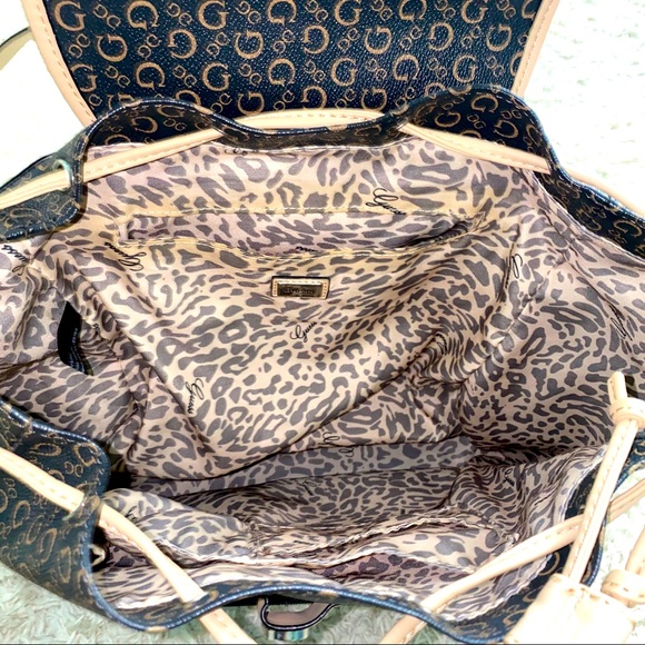 Guess Backpack - Picture 4 of 4